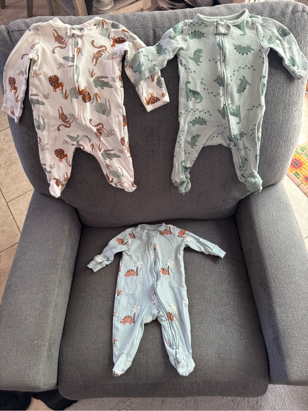 Baby Dino Print Footed One-Piece Sleeper - Green/White
